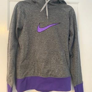 Women’s Nike Dry Fit Hoodie Size Medium